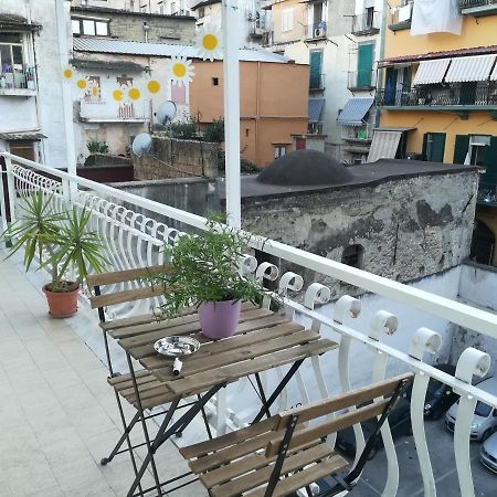 "Dint E Viche E Napule" Guest House Naples Luaran gambar