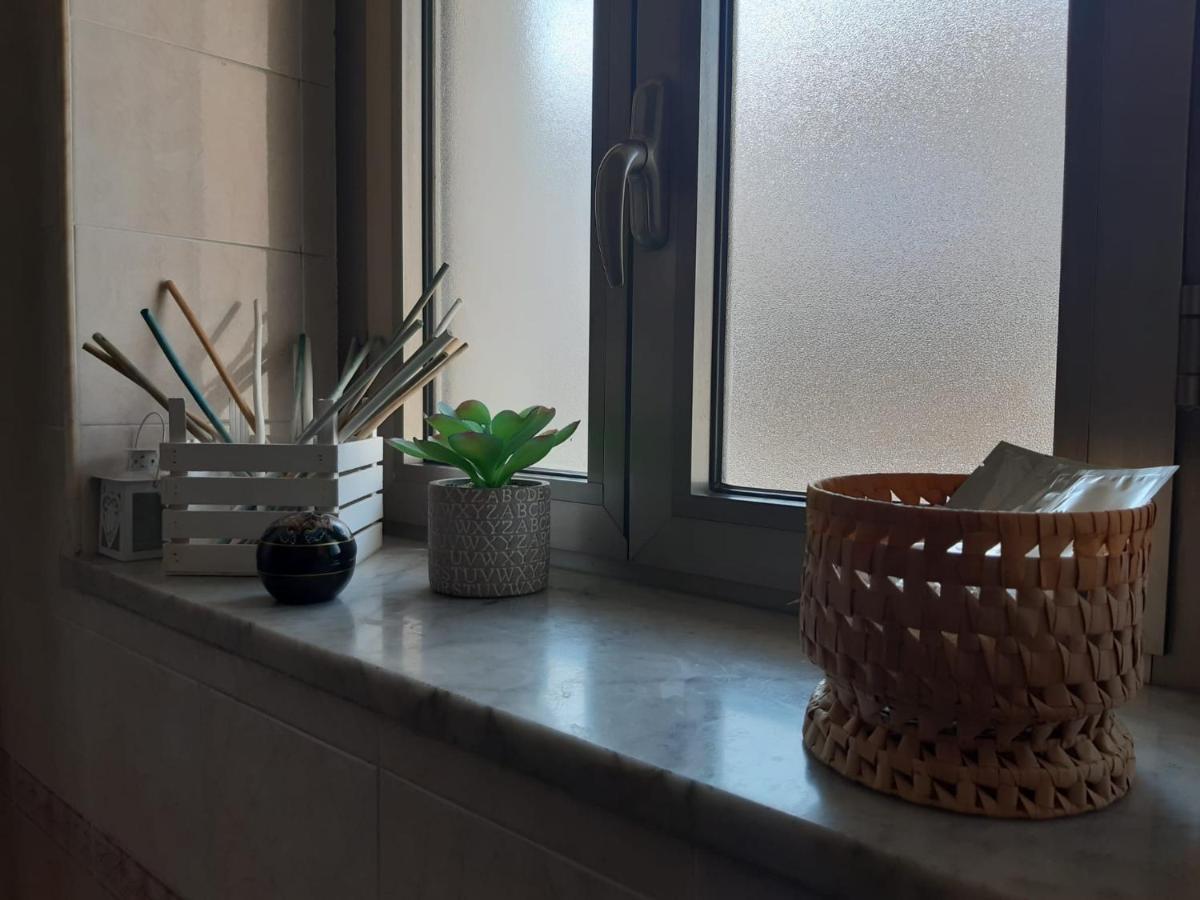 "Dint E Viche E Napule" Guest House Naples Luaran gambar