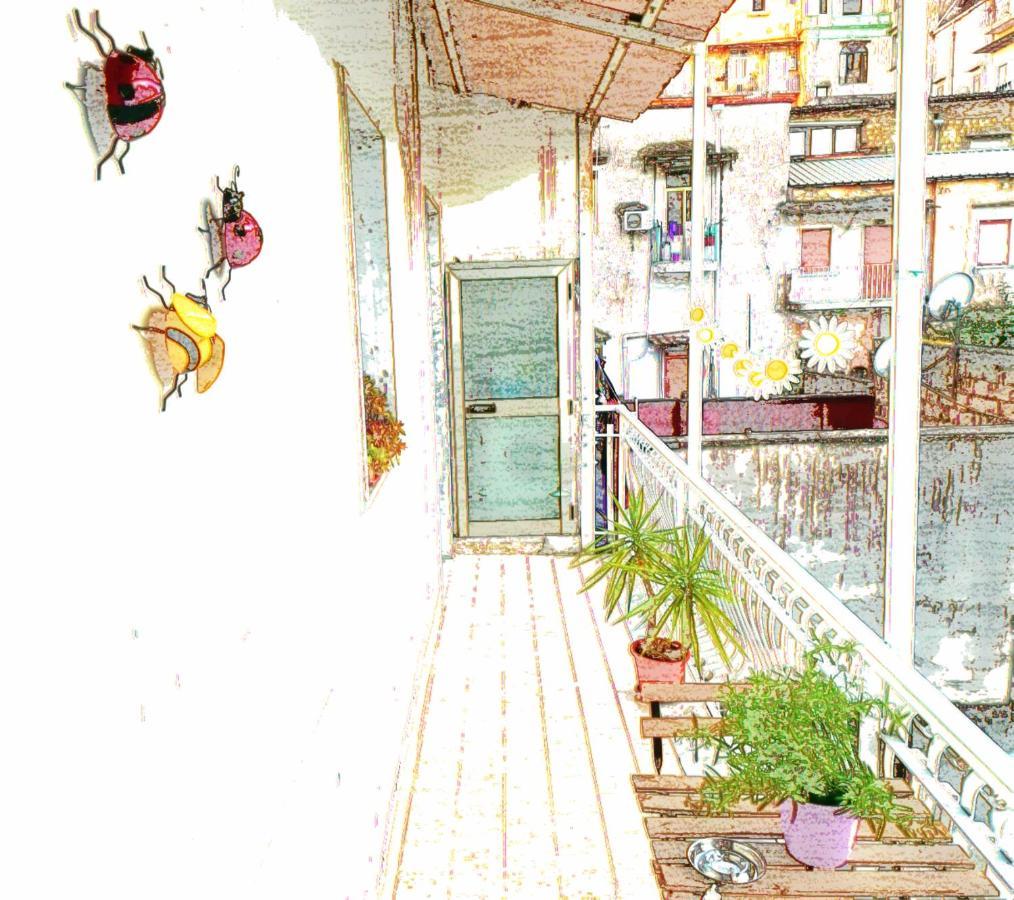 "Dint E Viche E Napule" Guest House Naples Luaran gambar