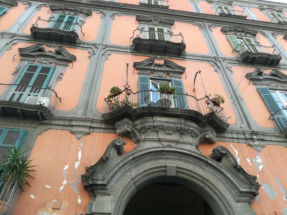 "Dint E Viche E Napule" Guest House Naples Luaran gambar