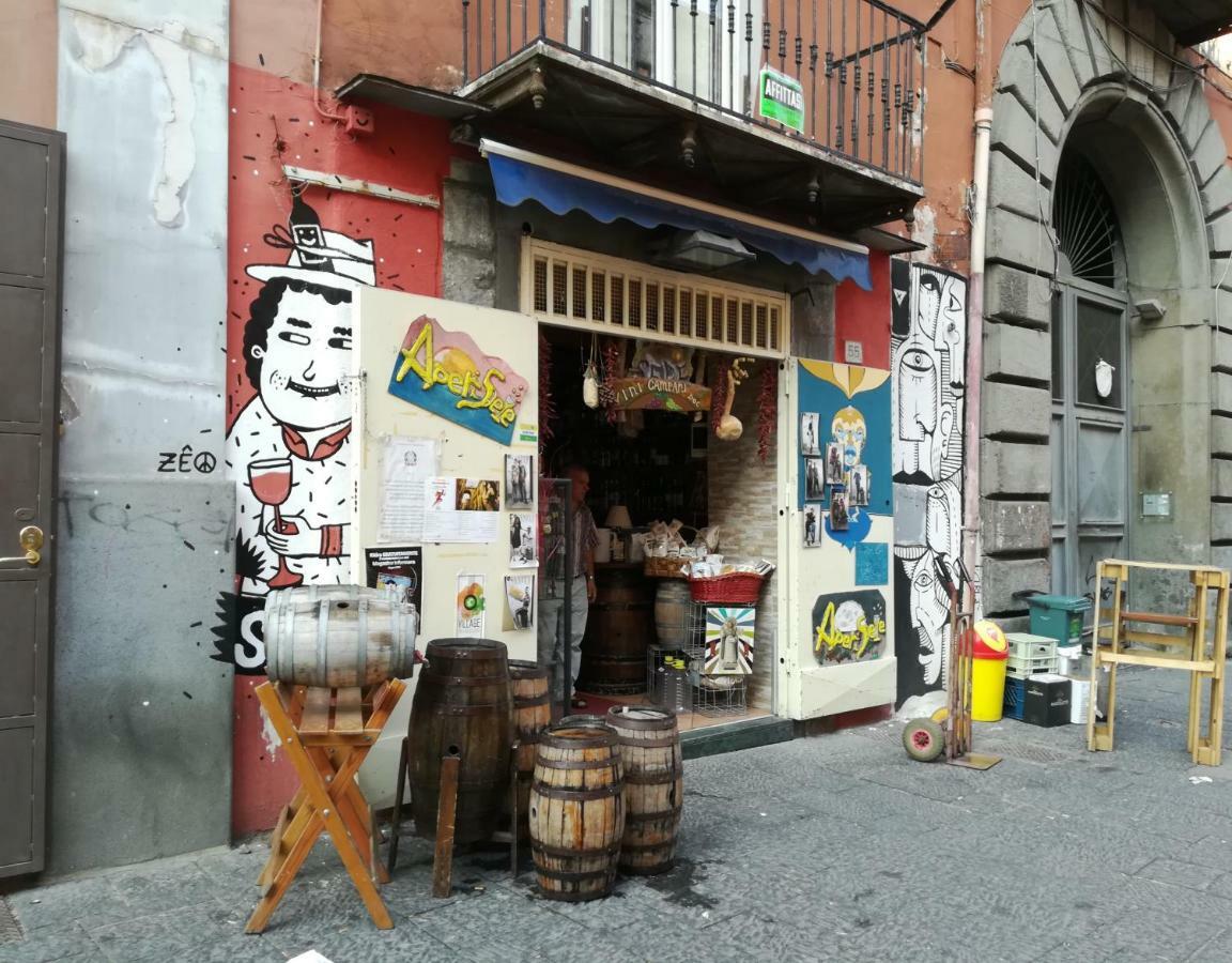 "Dint E Viche E Napule" Guest House Naples Luaran gambar