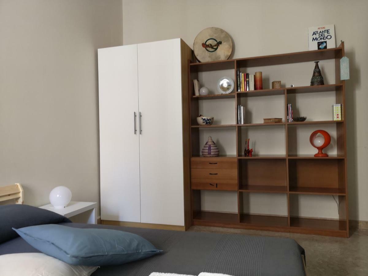 "Dint E Viche E Napule" Guest House Naples Luaran gambar